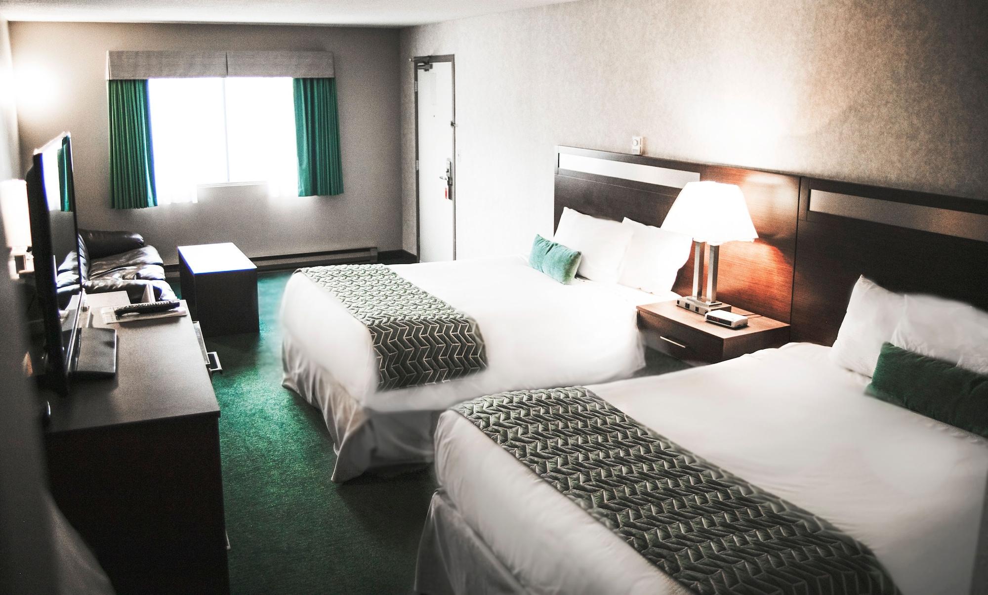 Hotel Ramada By Wyndham Quesnel Zewnętrze zdjęcie