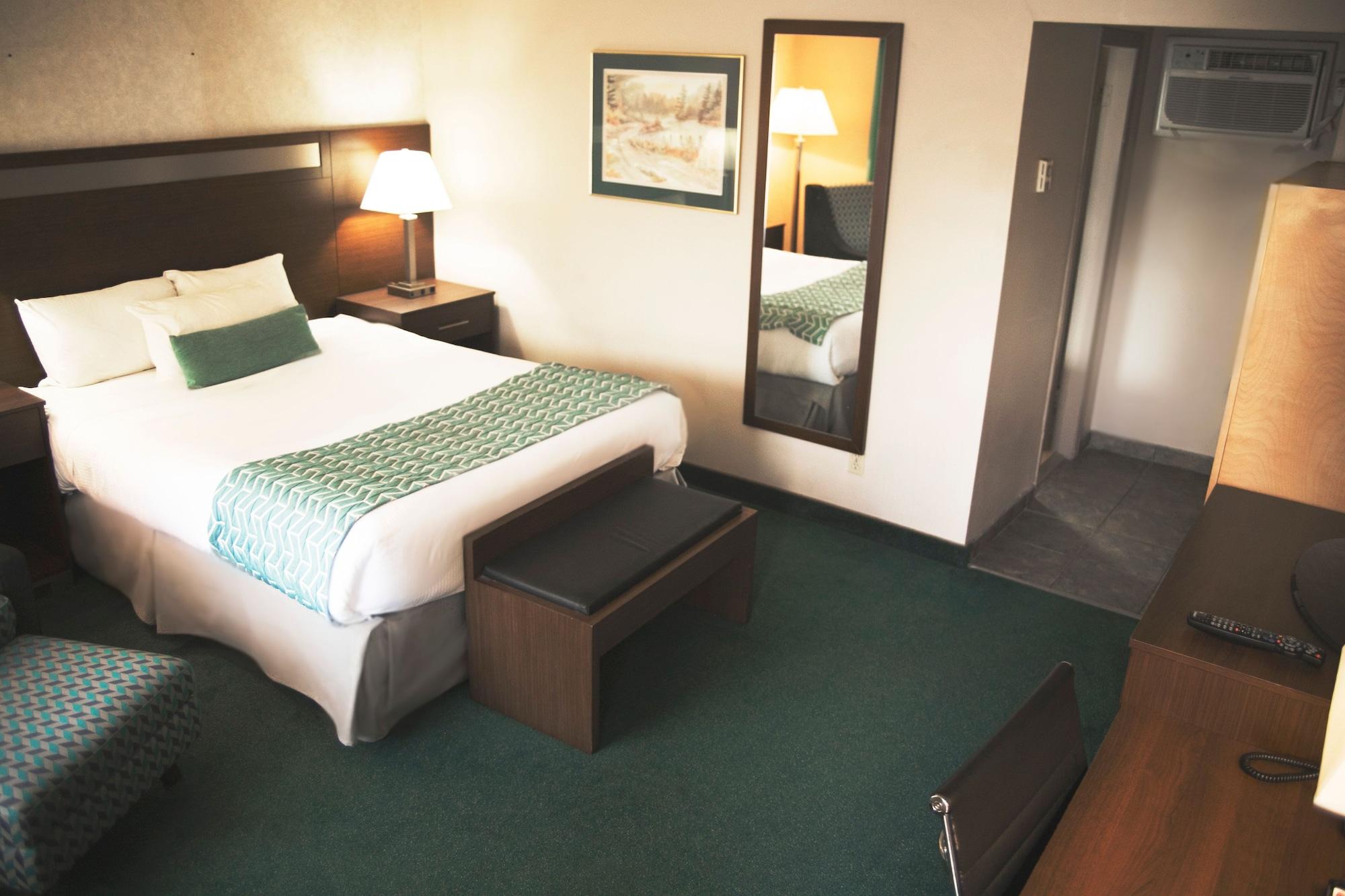 Hotel Ramada By Wyndham Quesnel Zewnętrze zdjęcie